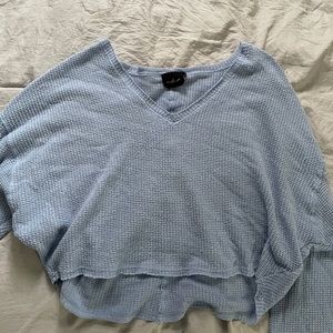 Long sleeve cropped shirt
